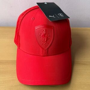 FERRARI x PUMA RED HAT /BASEBALL CAP CIRCA 2018 RARE BRAND NEW WITH TAGS UNISEX